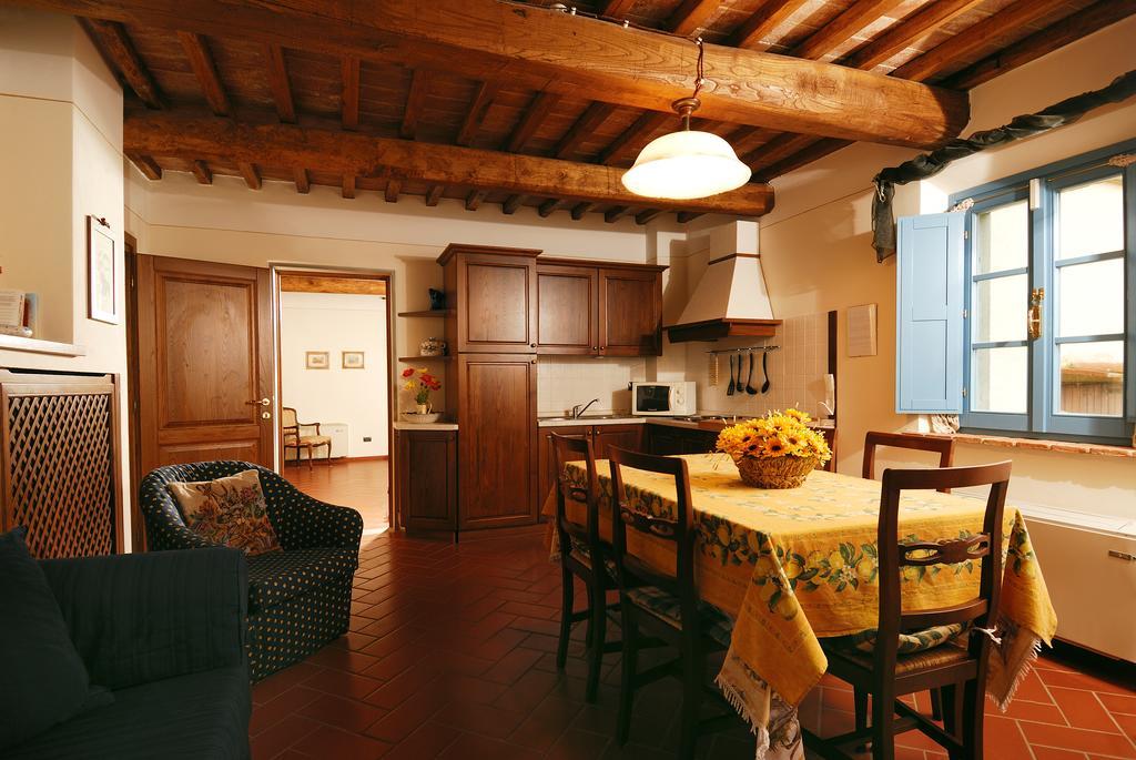 Podere Jana Antico Frantoio Guest House Vinci Room photo