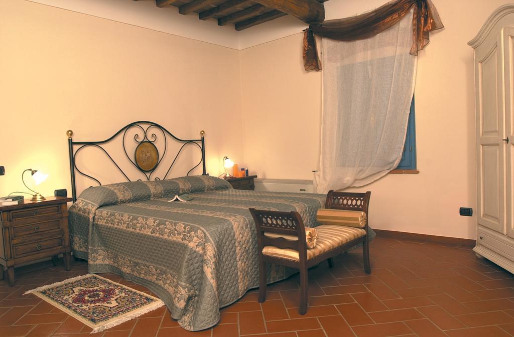 Podere Jana Antico Frantoio Guest House Vinci Room photo